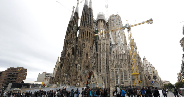 Barcelona'nın Simgesi Sagrada Familia Kilisesi 136 Yıldır Ruhsatsızmış