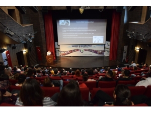 Düzce Üniversitesi’nin Dil Eğitimi Alanında İlk Olma Özelliği Taşıyor