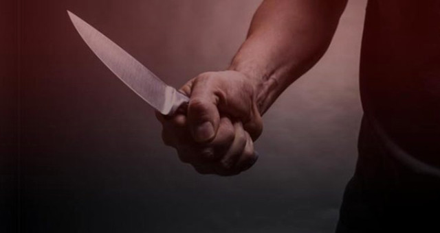 Genç Adam, Arkadaşlık Teklifini Reddeden Genç Kızı Bıçakladı