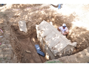 Kraliçe Nikaia’nın Mezarı Aranıyor