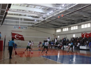 Tvf Erkekler 1. Lig: Solhanspor: 3 - Hatay B. Belediye: 1