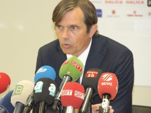 Cocu: "Çok Zor Durumdayız"