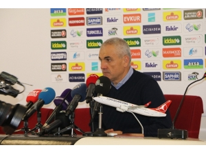 Rıza Çalımbay: "3 Puan İçin Çıkmıştık Ama 1 Puanla Yetindik"