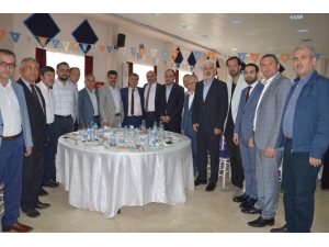 Ak Parti Mahalle Başkanları ’Büyükşehir’e Kilitlendi