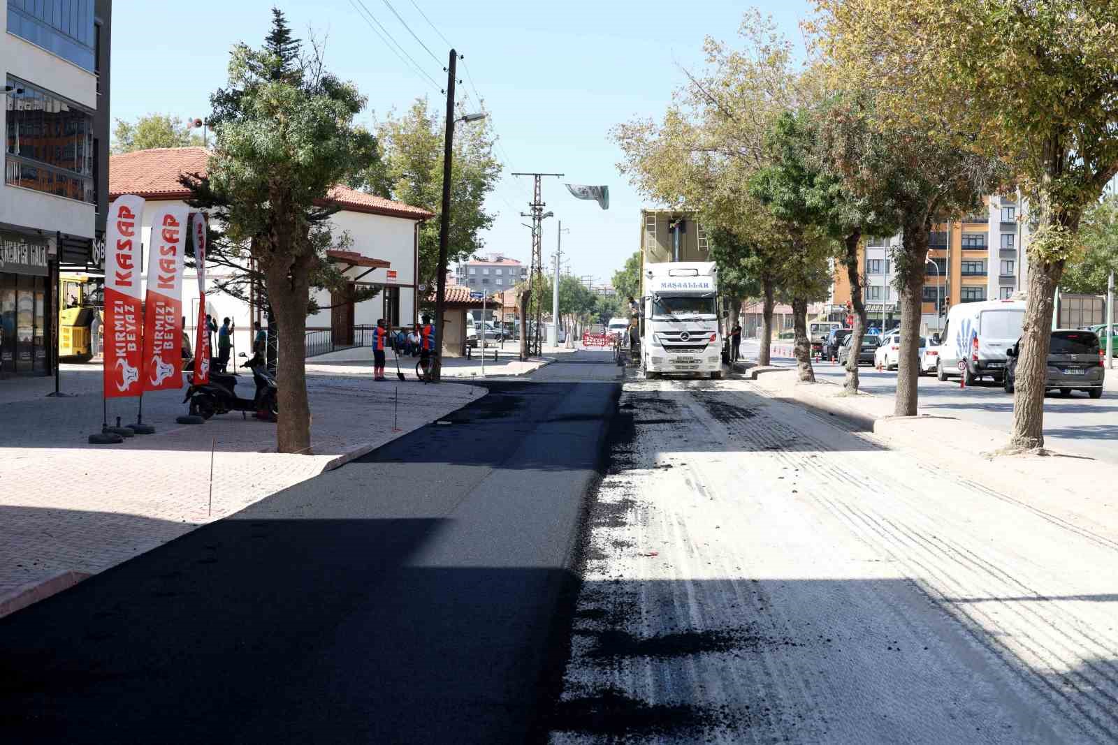 karatay-da-ulasim-icin-bir-etap-daha-yenileniyor