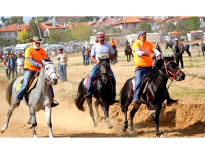 Muğla’da ‘Rahvan At’yarışı