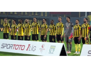 Spor Toto 1. Lig: İstanbulspor: 3 - Giresunspor: 1
