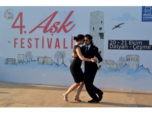 Çeşme’de Aşk Havası Esti