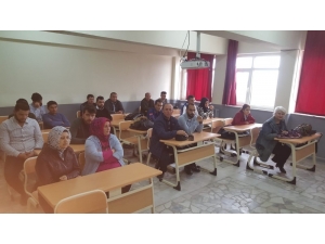 Altıntaş’ta Kosgeb Girişimcilik Kursu Açıldı