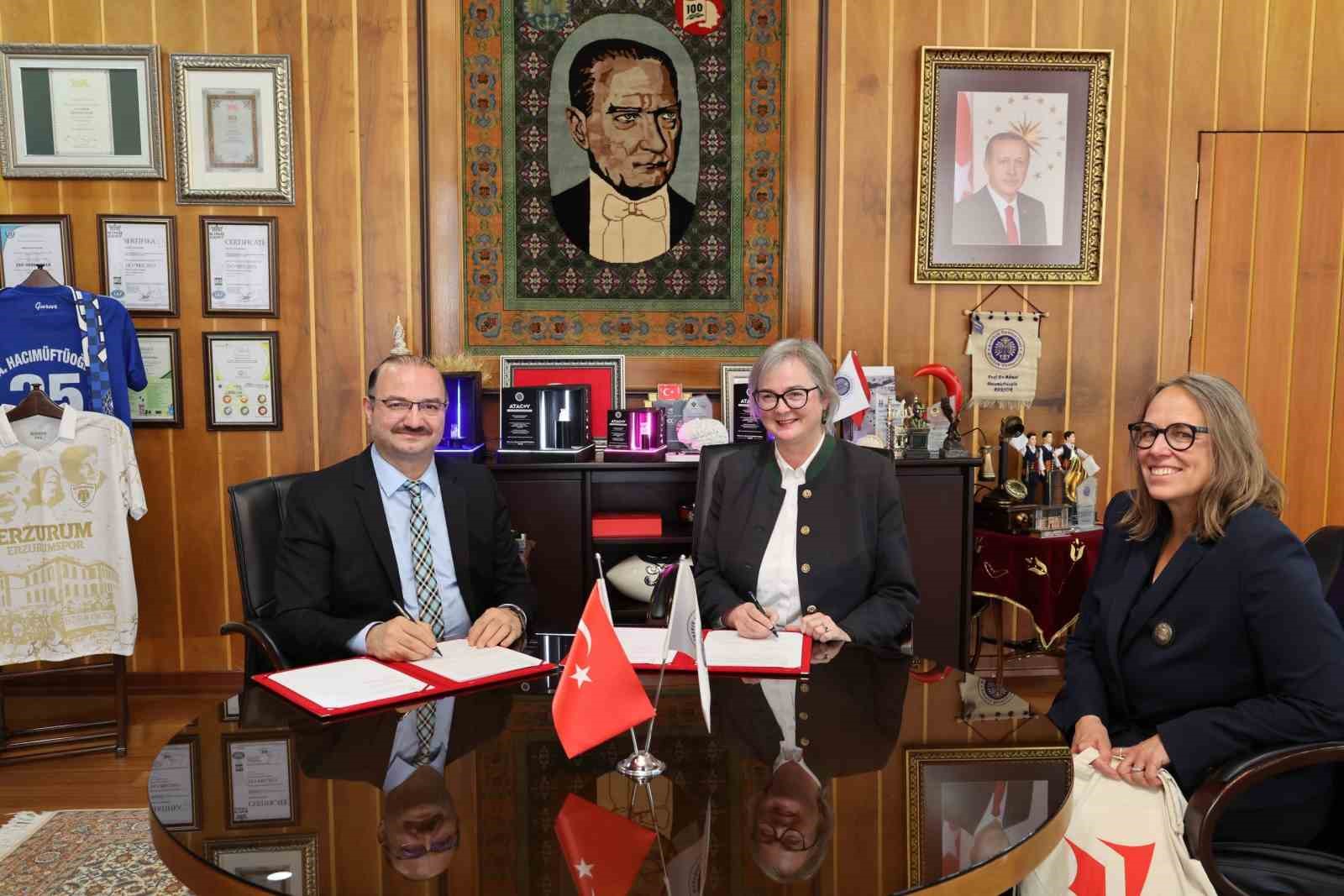 avusturya-ile-kulturel-ve-akademik-is-birligini-guclendirecek-protokol-icin-imzalar-atildi