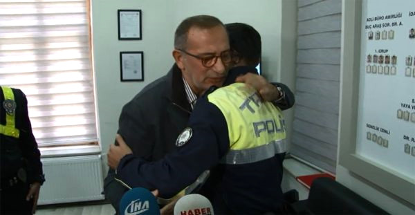 Fatih Altaylı, Küfrettiği Polis Memurundan Özür Diledi