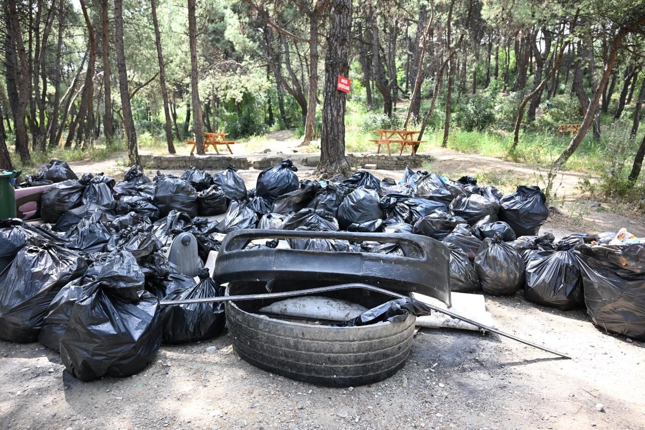 ciftlik-park-mesire-alani-nda-cevre-icin-el-ele-verildi