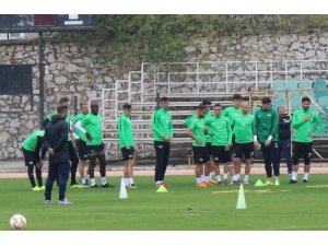 Cihat Arslan: "Avrupa’nın Çok Önemli Bir Takımıyla Karşılaşacağız"