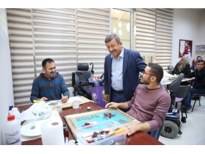 Darıca’da Engeller Kurslarla Aşılıyor