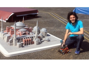 El-ceziri Adını Verdiği Otonom Araç İle Türkiye Birincisi Oldu