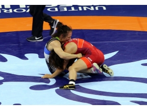 Elif Jale Yeşilırmak, Dünya Güreş Şampiyonası’nda Gümüş Madalya Kazandı