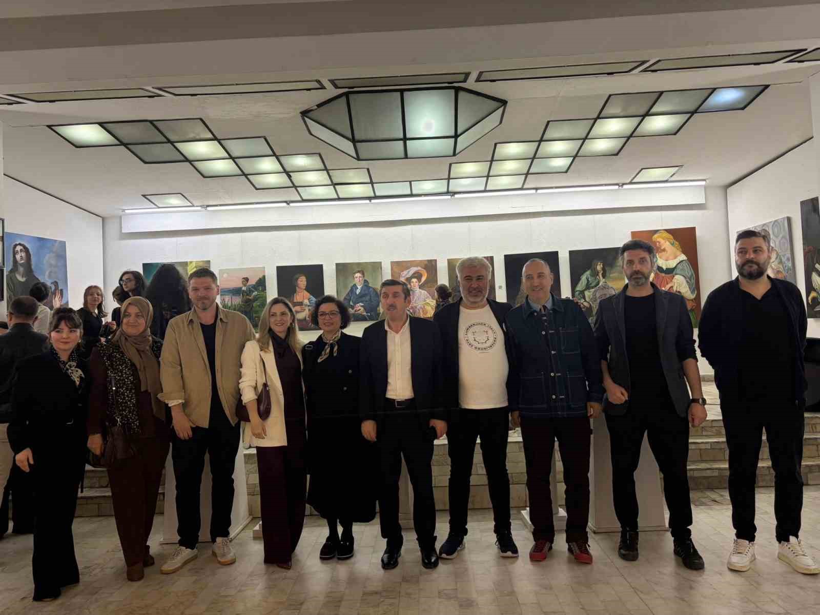 genc-sanatcilar-eserlerini-karekodla-dijitale-tasidi