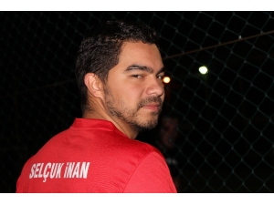 Eskişehirli Selçuk İnan Görenleri Şaşkına Çeviriyor