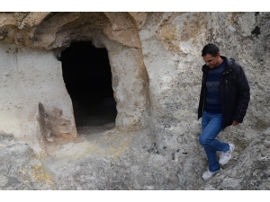 Roma Dönemi’nden Kalan Gizli Kilise Özellikleriyle Şaşırtıyor