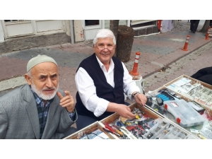 Seyyar Tezgahla Saat Tamirciliği