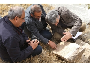 Mezar Taşları, Harput’un Bin Yıllık İslam Yurdu Olduğunu İspatlıyor