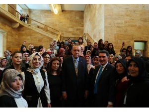 Ağrılı Kadınlar Ak Parti Grup Toplantısına Katıldı