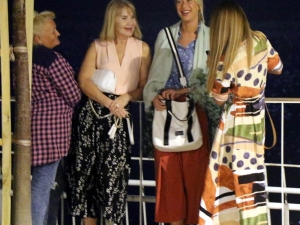 Din Görevlisinden Nişanlısına Rus Turistlerin Arasında Evlilik Teklifi