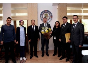 Ptt’den Vali Büyükakın’a 178. Yıl Ziyareti