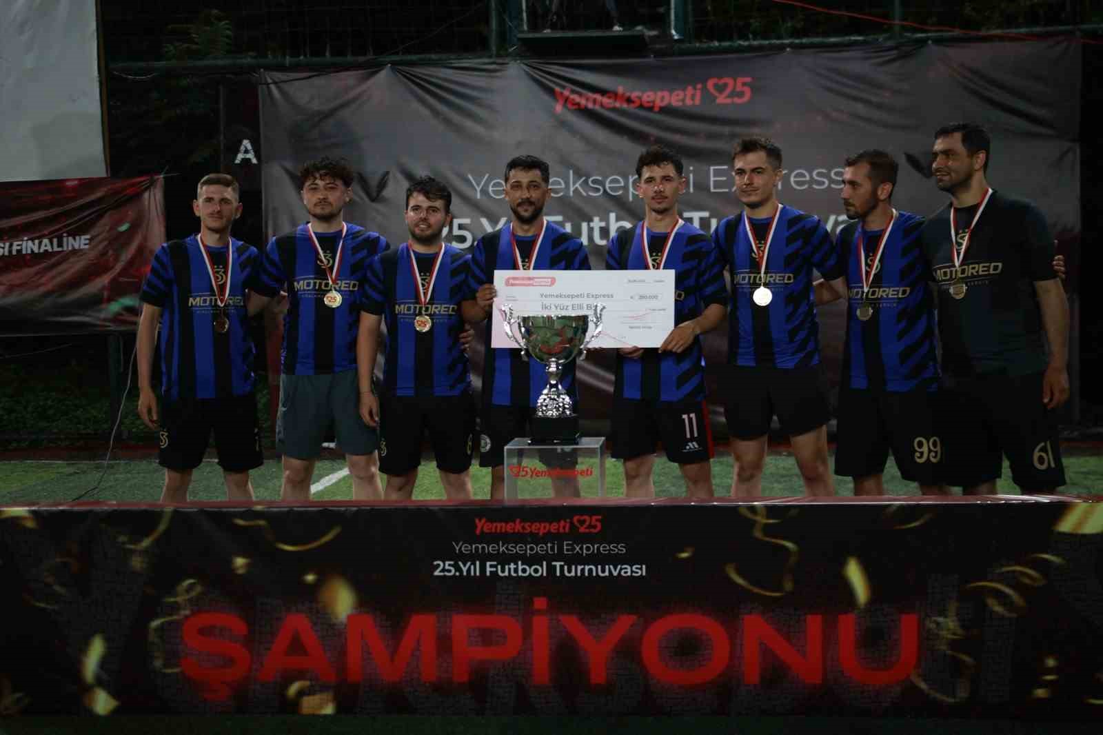 yemeksepeti-express-25-yil-futbol-turnuvasi-nin-sampiyonu-belli-oldu
