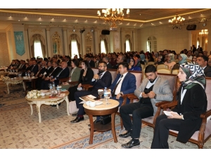 Van’da ‘Beşeri Sermayenin Kalkınma Üzerindeki Etkileri’ Konferansı