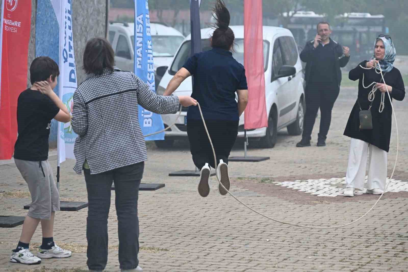 ozel-bireyler-piknikte-gonullerince-eglendi