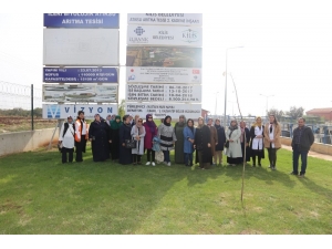 Vatandaşların Belediye Tesislerini Gezmeye Devam Ediyor