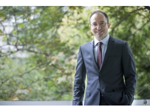 "Yüz Kırıklarının Cerrahi Tedavisinde Zaman Çok Önemli"