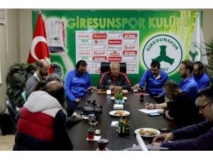 Hüseyin Kalpar: “18 Kişilik Kadroyu Zor Çıkartacağız”