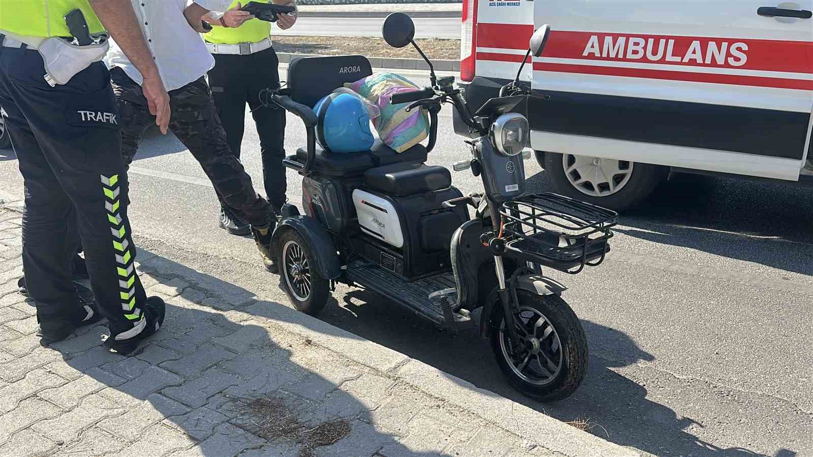 burdur-da-devrilen-3-tekerlekli-motosikletin-surucusu-yaralandi