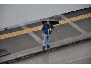 Kars’ta Soğuk Ve Yağmurlu Hava Etkili Oluyor