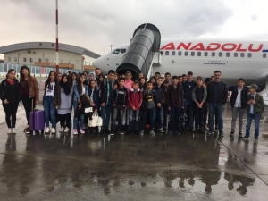 ‘Gençler Sporla Hayat Bulsun’ Projesi Kapsamında 40 Öğrenci İstanbul’a Gitti