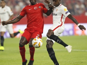 Uefa Avrupa Ligi: Sevilla: 3 - Akhisarspor: 0 (İlk Yarı)