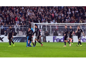 Uefa Avrupa Ligi: Beşiktaş: 2 - Genk: 4 (Maç Sonucu)