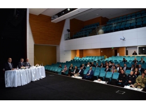 Bilecik Valisi Tahir Büyükakın "Kaybedecek Tek Bir Evladımız Yok"