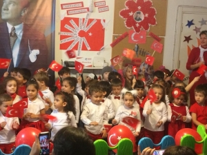 Minik Öğrenciler 29 Ekim Cumhuriyet Bayramını Coşkuyla Kutladı