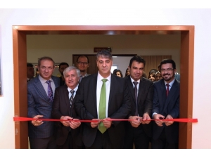 Kbü’de İki Ayrı Sergi Sanatseverlerin Beğenisine Sunuldu.