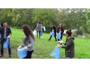 Omü’lü Çevre Gönüllüleri İş Başında