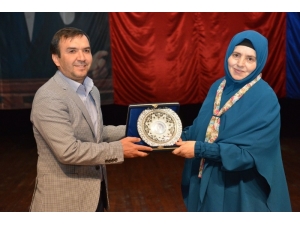 Uşak’ta ’Hurafelerden Arınmış İslam İnancı’ Konuşuldu