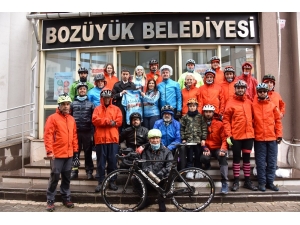 Başkent Ankara’ya Yola Çıkan Bisikletli Grup Bozüyük’te