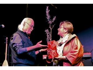 Konak’ta Cumhuriyet Coşkusu Şölene Dönüştü