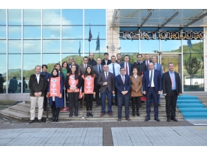 Düzce Üniversitesi Temiz Çevre Konusunda Farkındalık Oluşturuyor