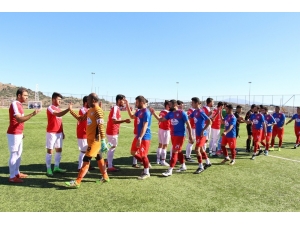 Kulaspor Evinde Kocaçeşmespor’u Farklı Geçti