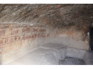 2 Bin 800 Yıllık Kaya Mezarlarını 10 Ayda 5 Bin Kişi Ziyaret Etti