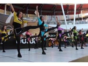 Kocaeliler Cumhuriyet Bayramı Coşkusunu Anadolu Ateşi İle Yaşadı